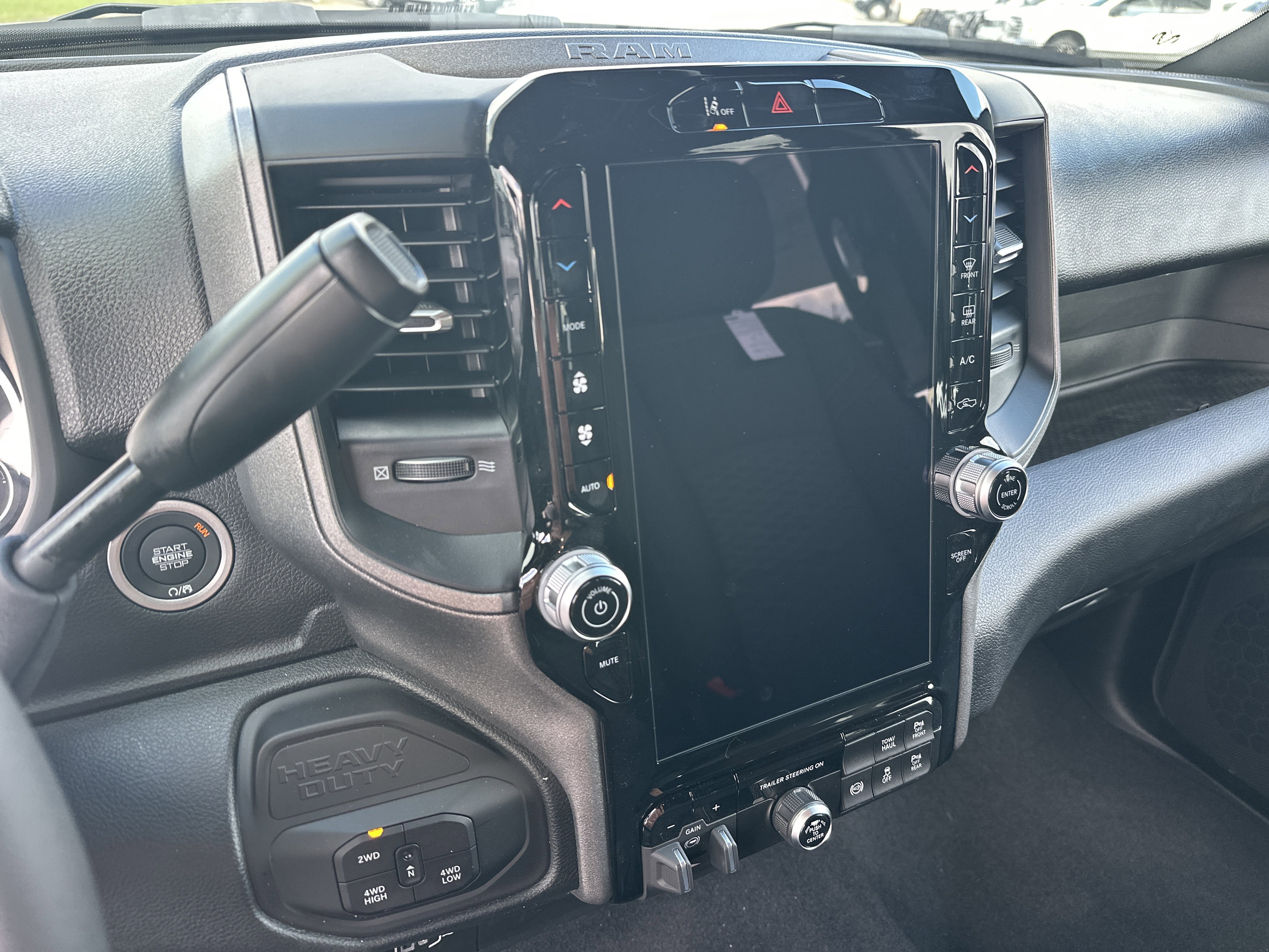 2026 RAM 2500 Tradesman - Photo 28