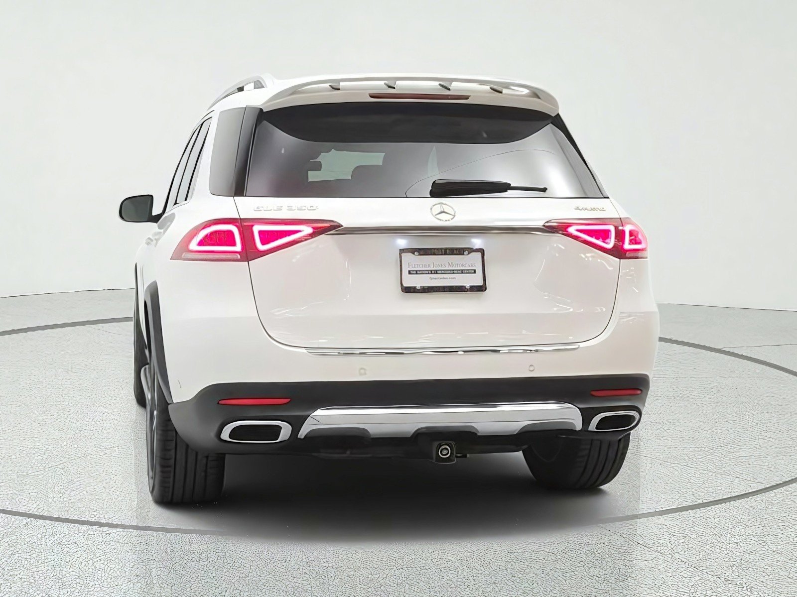 Used 2022 Polar White Mercedes-Benz GLE 350 4MATIC® SUV image 6