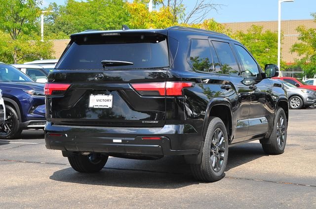 New 2026 Midnight Black Metallic Toyota Platinum image 3