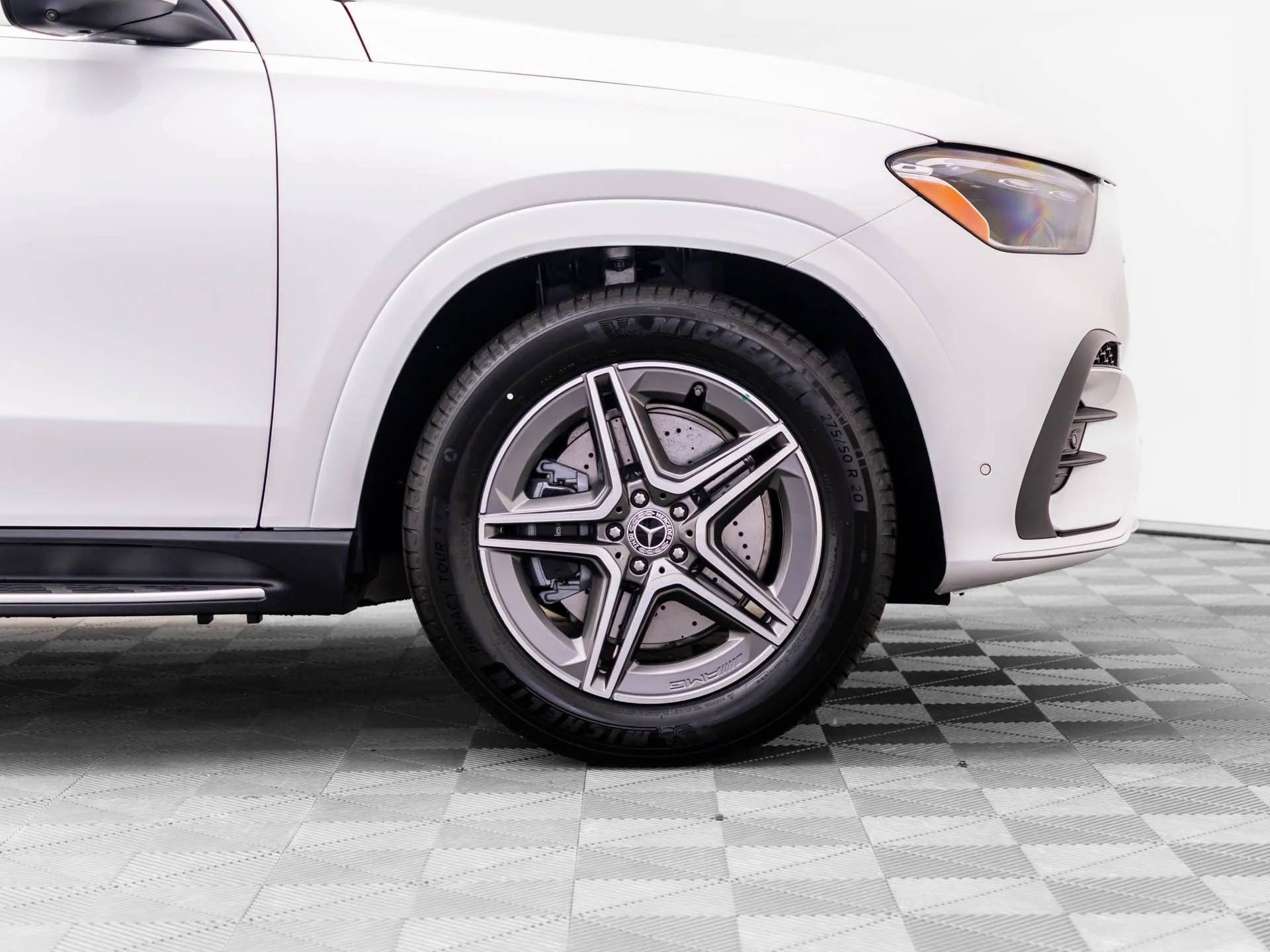 New 2026 White Mercedes-Benz GLE 450 image 36