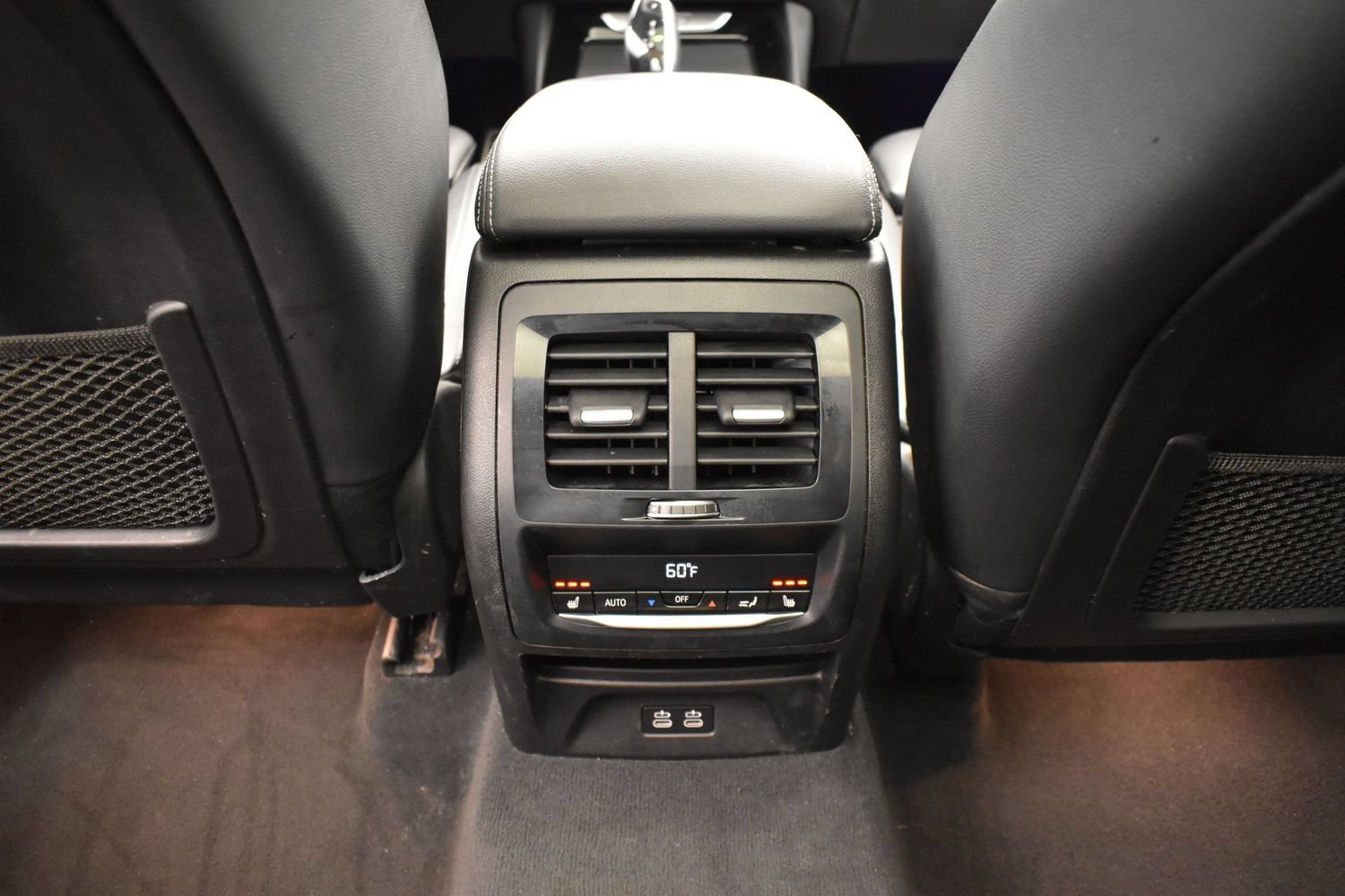 Used 2021 Black BMW xDrive30i image 14