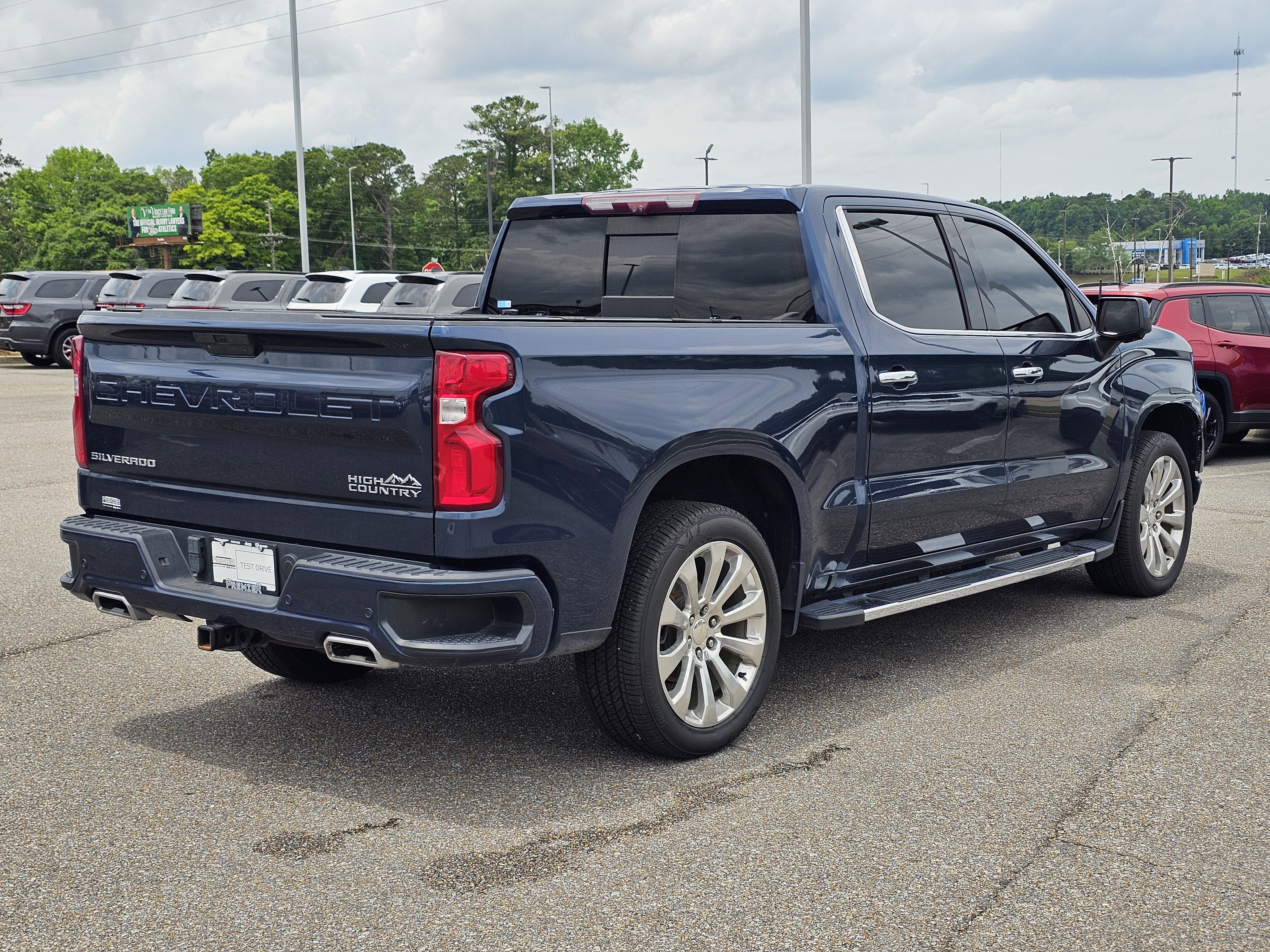 Used 2021 Northsky Blue Metallic Chevrolet High Country image 10