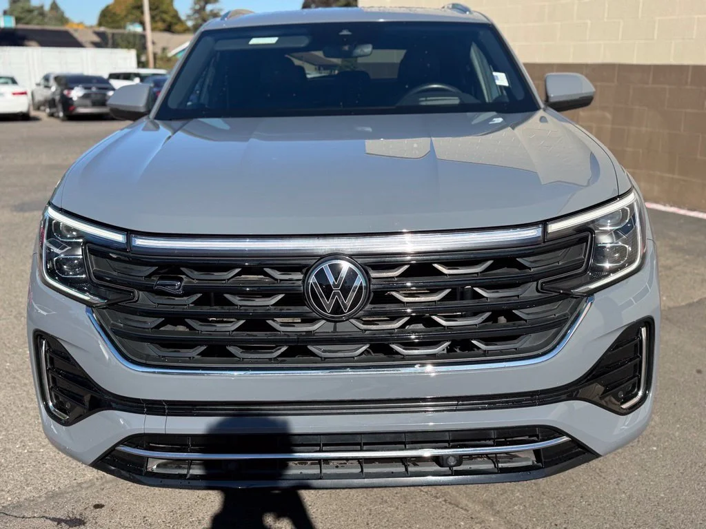 Used 2024 Platinum Gray Metallic Volkswagen 2.0T SEL R-Line image 12
