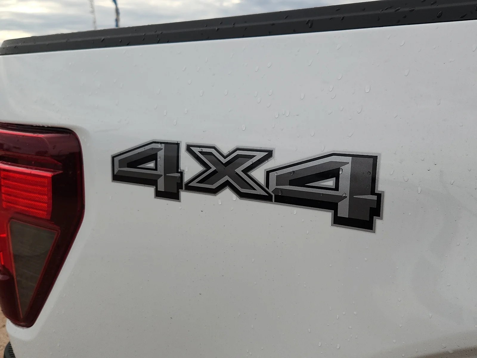 New 2026 Oxford White Ford STX image 11