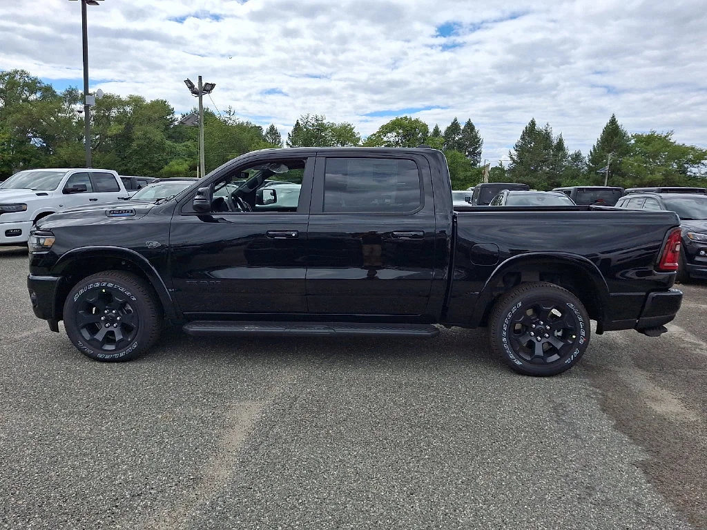 New 2027 Diamond Black Crystal Pearl-Coat Exterior Paint RAM Big Horn image 5