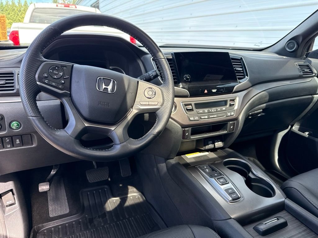 Used 2023 Sonic Gray Pearl Honda EX-L image 7