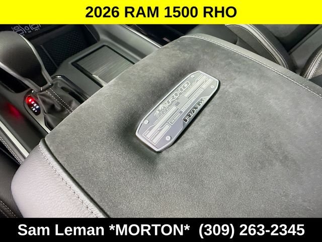 New 2026 Molten Red Pearl-Coat Exterior Paint Ram RHO image 35