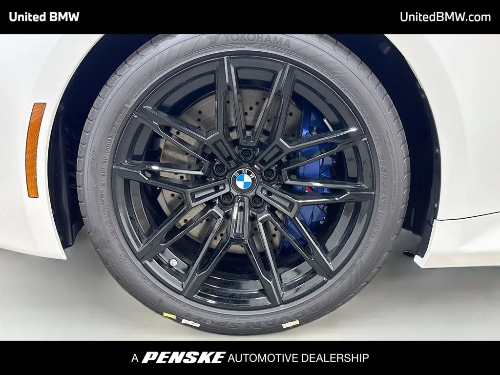 New 2026 Alpine White BMW Base image 2