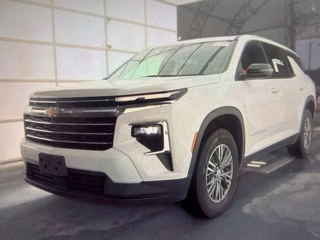 2024 Chevrolet Traverse LT