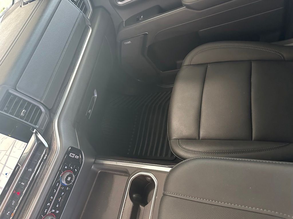 Used 2025 White Chevrolet LTZ image 26