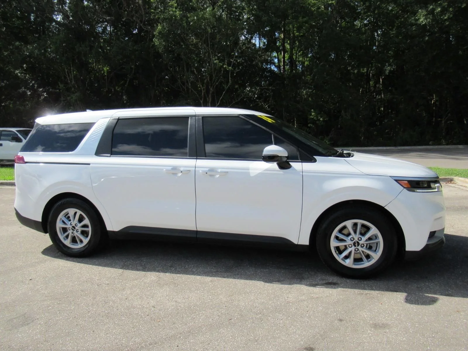 Used 2024 White Kia LX image 2