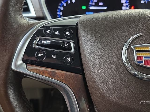 Used 2014 Silver Cadillac Luxury image 16