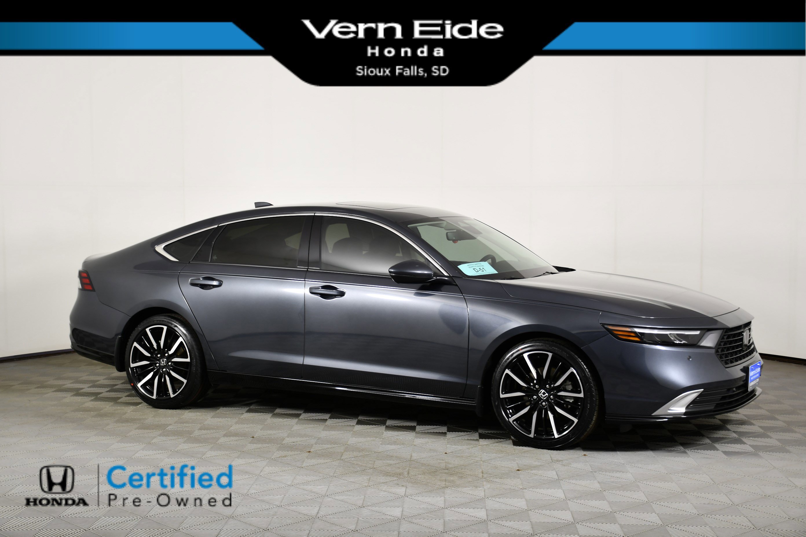 2024 Honda Accord Hybrid Touring's photo