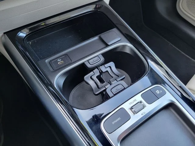 Used 2025 White Mercedes-Benz GLA 250 image 35