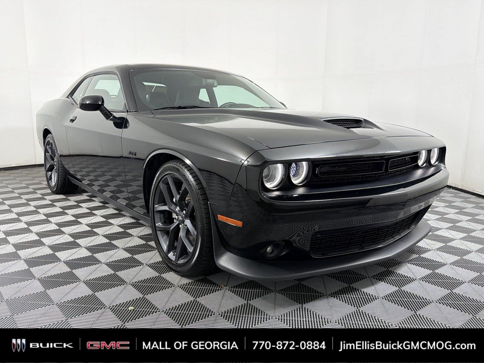 Used 2023 Pitch Black Clearcoat Dodge R/T image 1