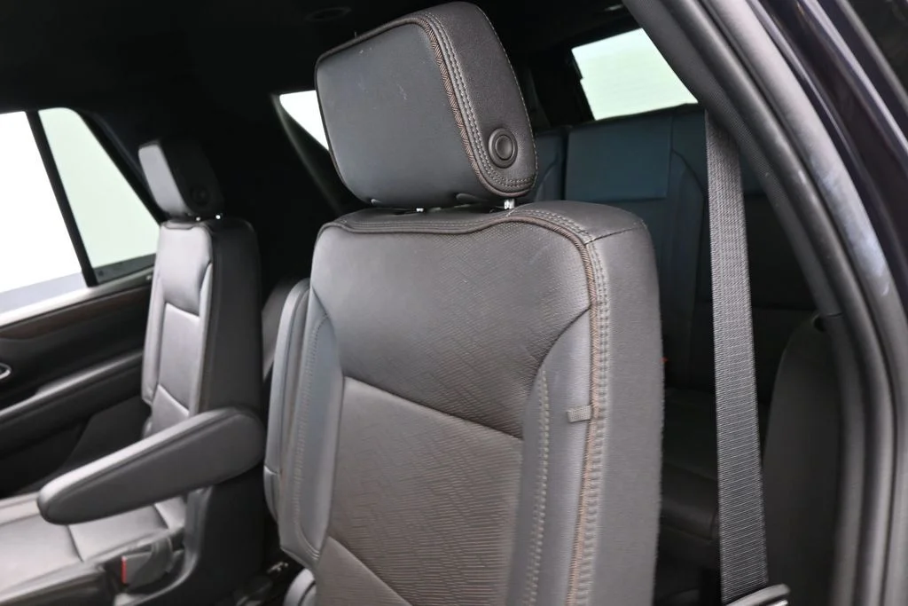 Used 2023 Midnight Blue Metallic Chevrolet High Country image 40