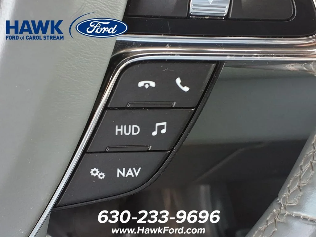 Used 2019 Black Metallic Lincoln Reserve image 24