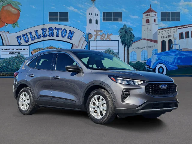 Used 2023 Gray Metallic Ford Active image 1