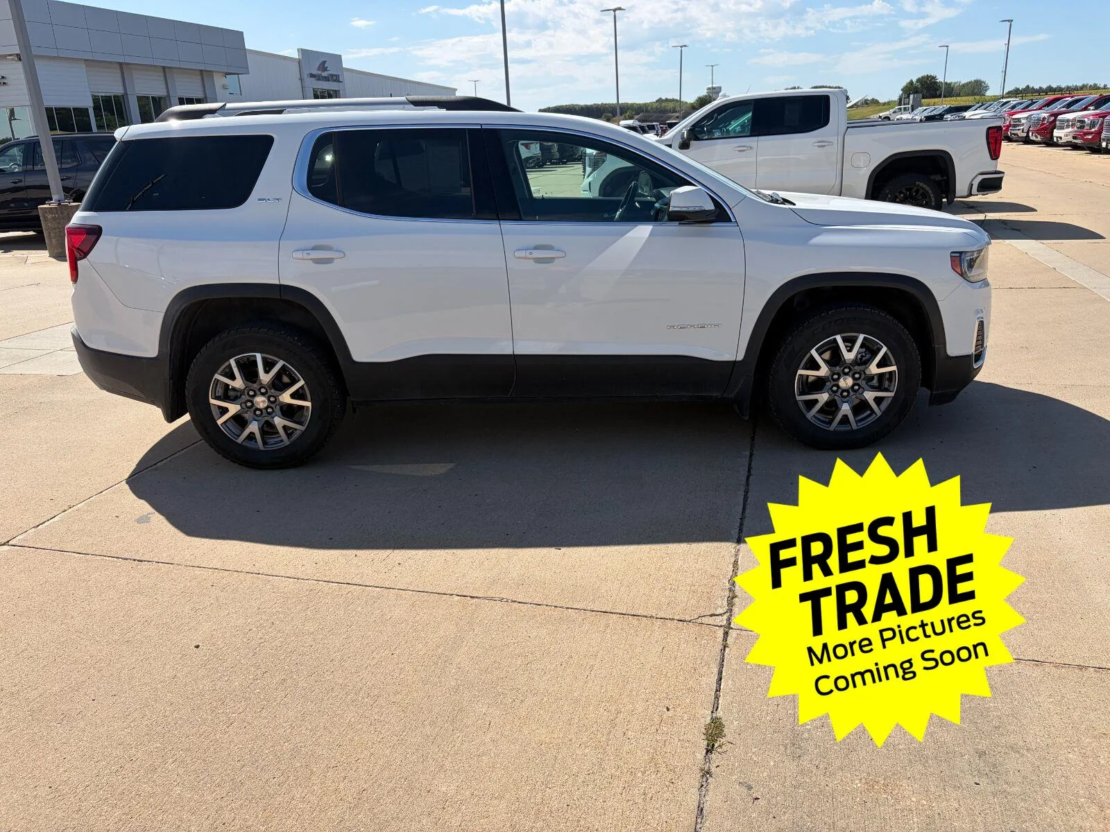 Used 2022 Summit White GMC SLT image 2