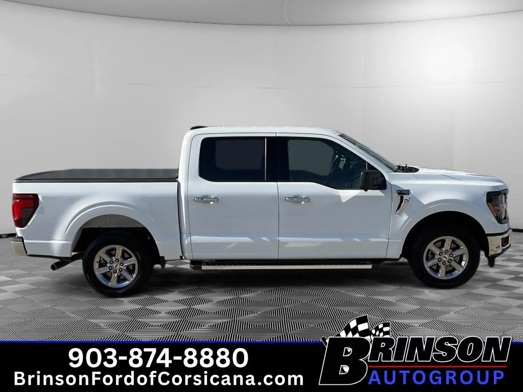 Used 2024 Oxford White Ford XLT image 8