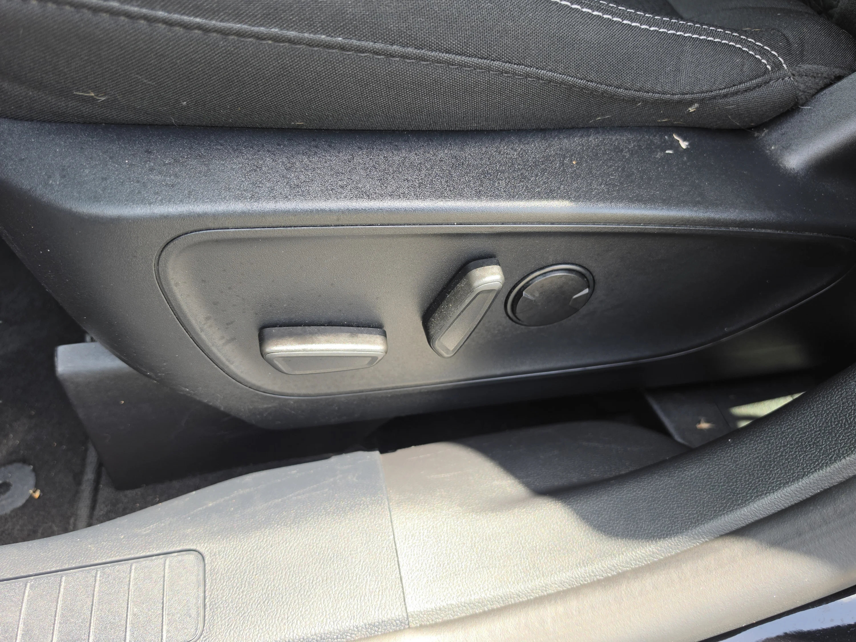 Used 2024 Agate Black Metallic Ford Active image 26