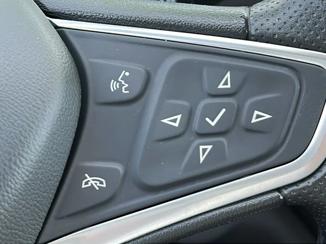 Used 2023 Gray Chevrolet LT image 20