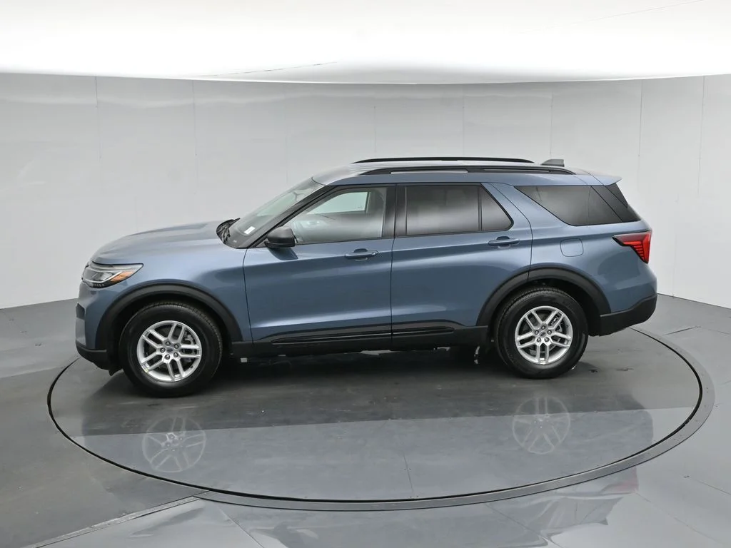 New 2026 Vapor Blue Metallic Ford Active image 43