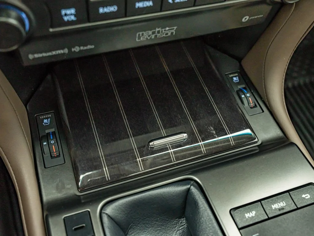 Certified Used 2023 Caviar Lexus 460 image 29