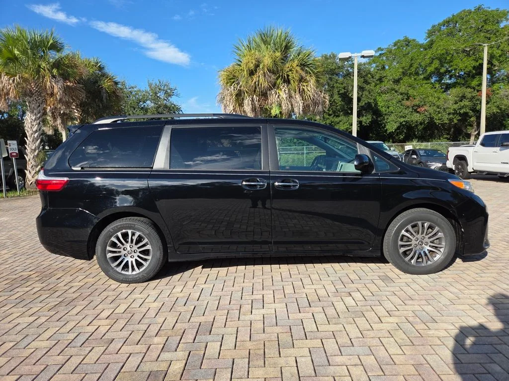 Certified Used 2020 Black Toyota XLE image 12