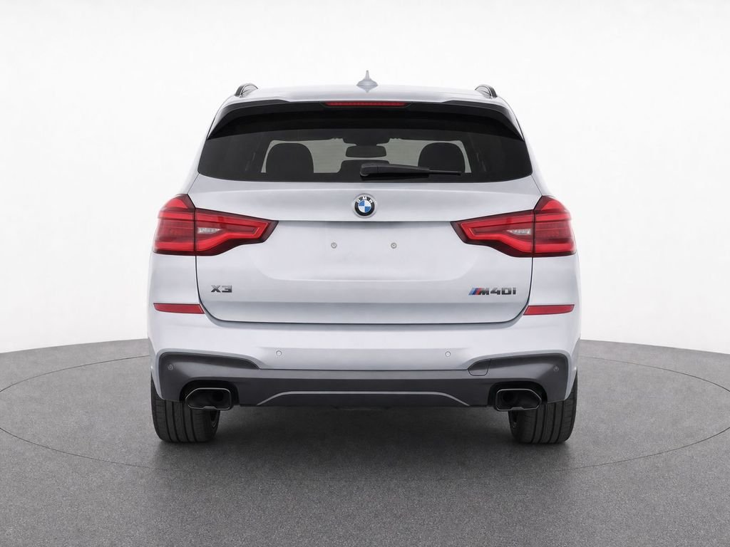 Used 2019 Glacier Silver Metallic BMW M40i image 4