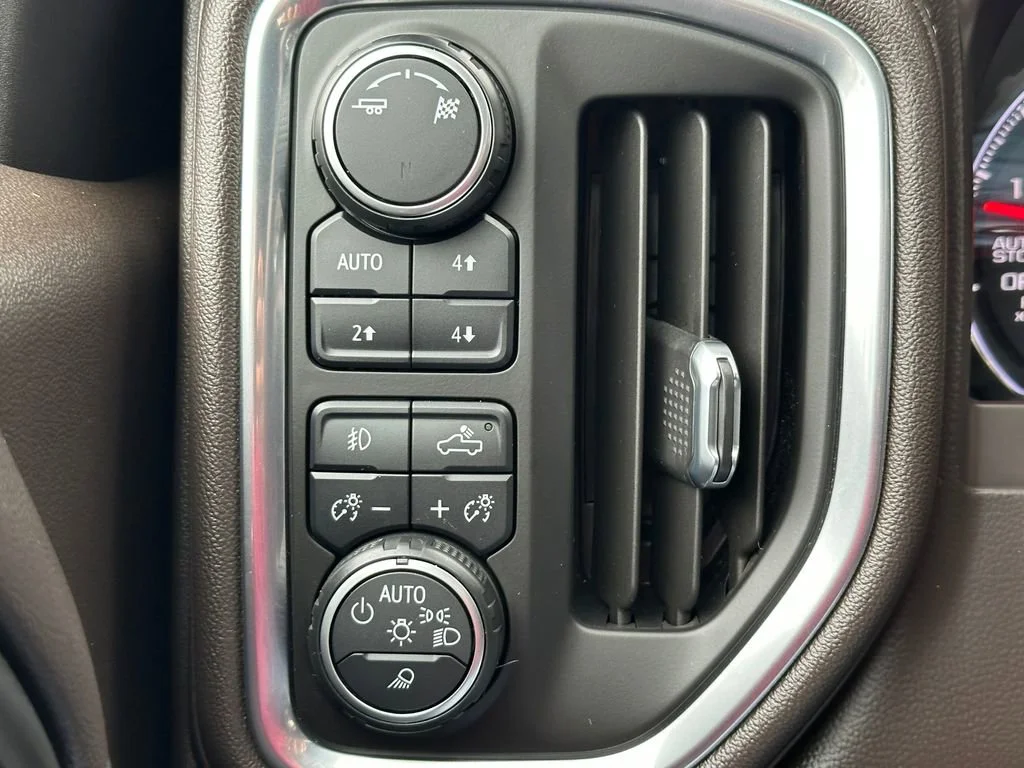2019 Chevrolet Silverado 1500 LTZ - Photo 32