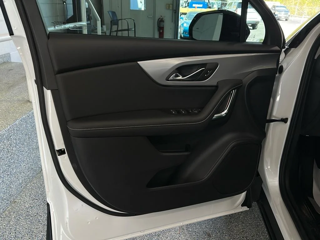 2025 Chevrolet Blazer 2LT - Photo 35