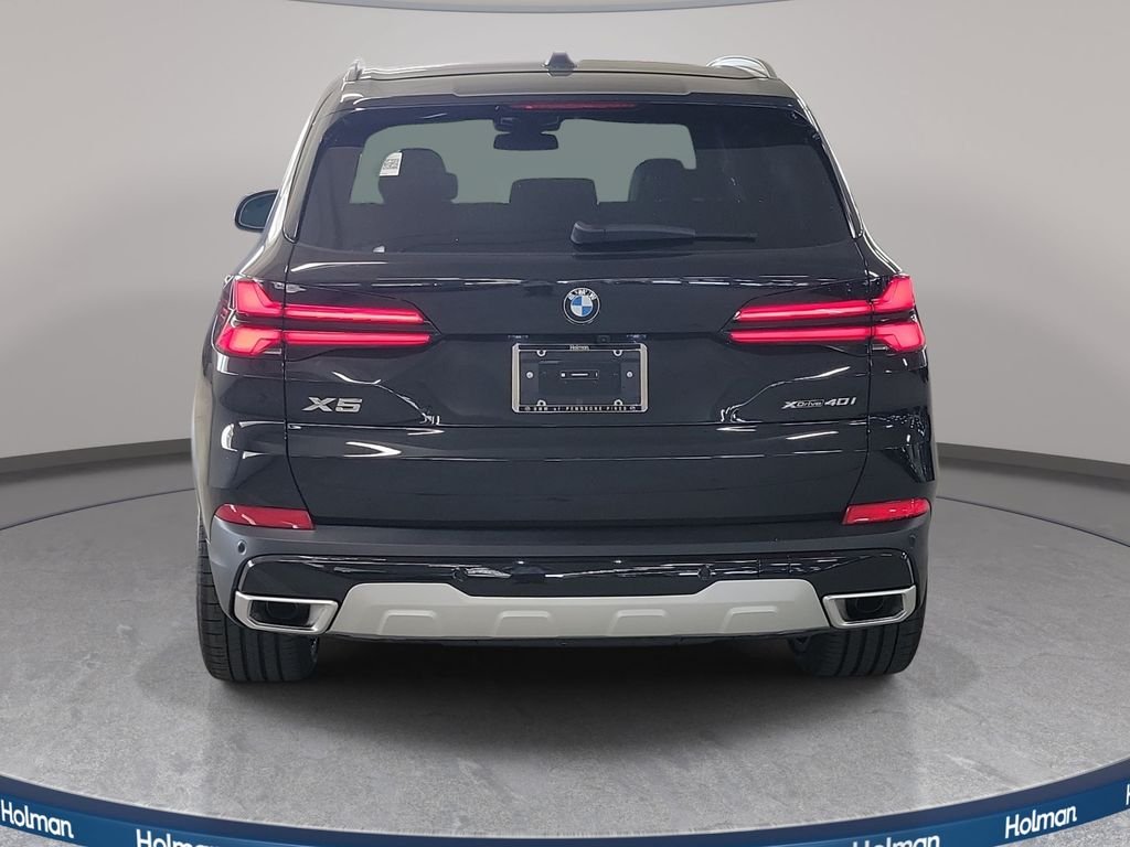 New 2026 Black Sapphire Metallic BMW xDrive40i image 5