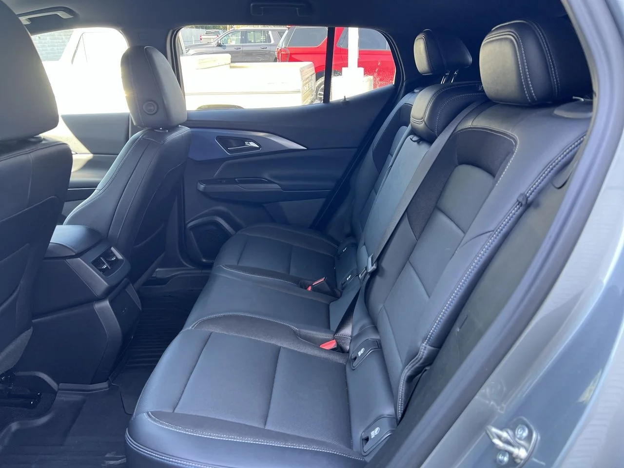 2024 Chevrolet Equinox EV LT - Photo 27