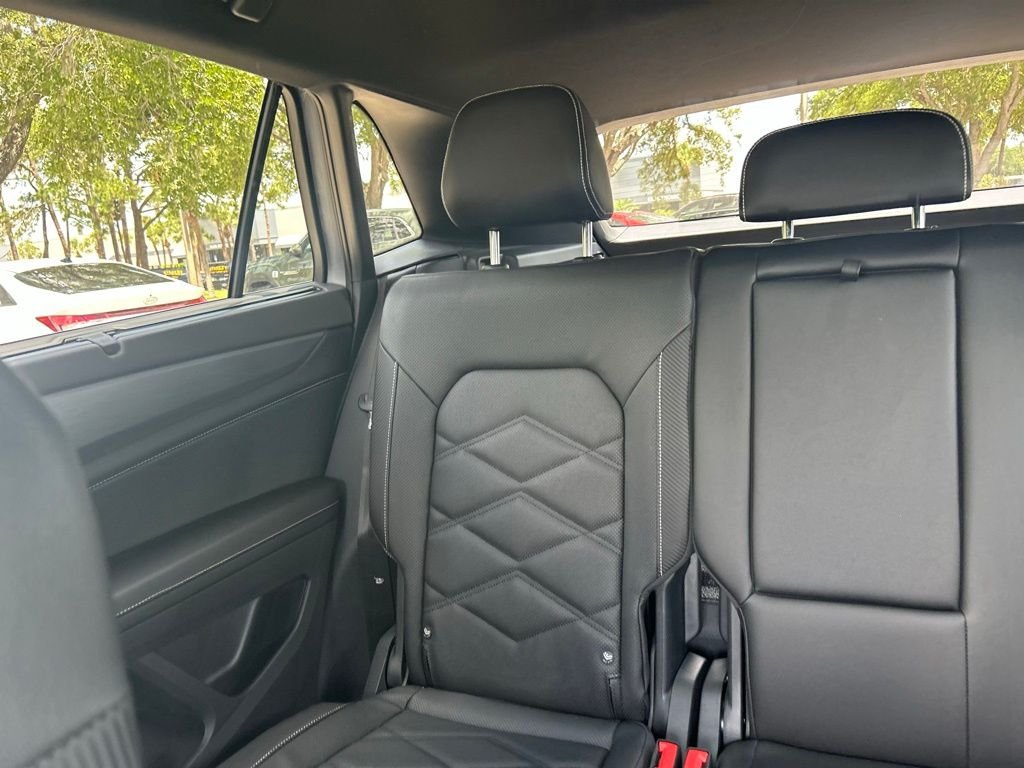 New 2026 Silver Volkswagen 2.0T SE w/Technology image 12