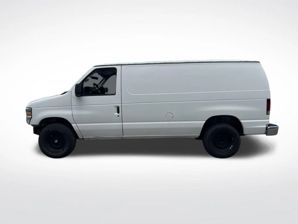 Used 2008  Ford Commercial image 8