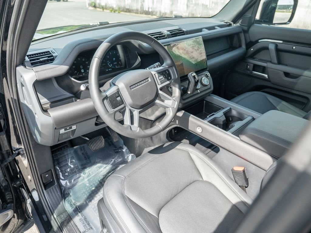 Certified Used 2026 Black Land Rover S image 12