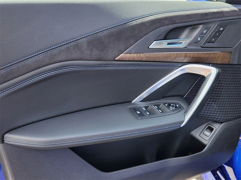 2026 BMW X1 28i - Photo 8