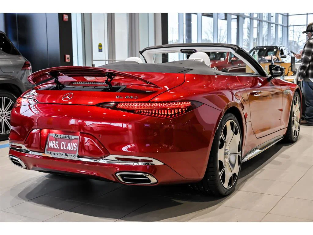 New 2026 MANUFAKTUR garnet red metallic (Red Ambiance) Mercedes-Benz Mercedes-Maybach SL 680 image 50
