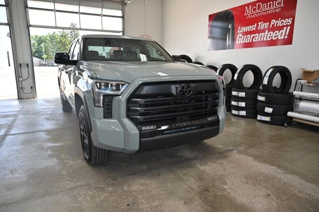 New 2026 Lunar Rock Toyota Tundra Limited image 3