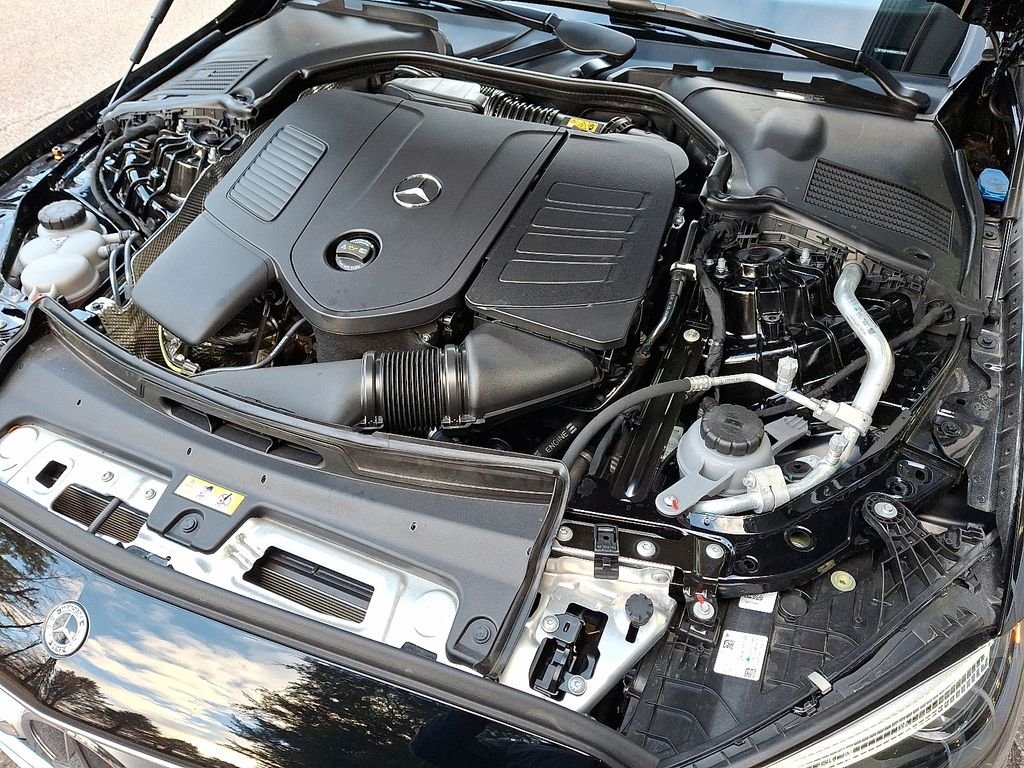 2025 Mercedes-Benz C-Class Sedan C 300 - Photo 27