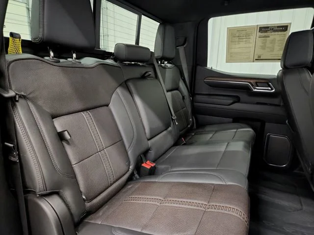 Used 2024 Black Chevrolet High Country image 38