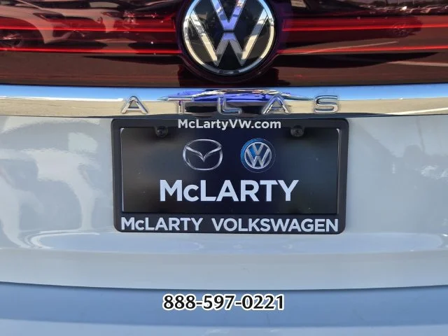 Certified Used 2024 Pure White Volkswagen 2.0T SE W/TECHNOLOGY image 15