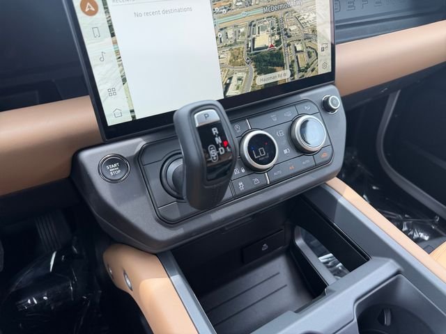 New 2026 Fuji White Land Rover X-Dynamic SE image 24