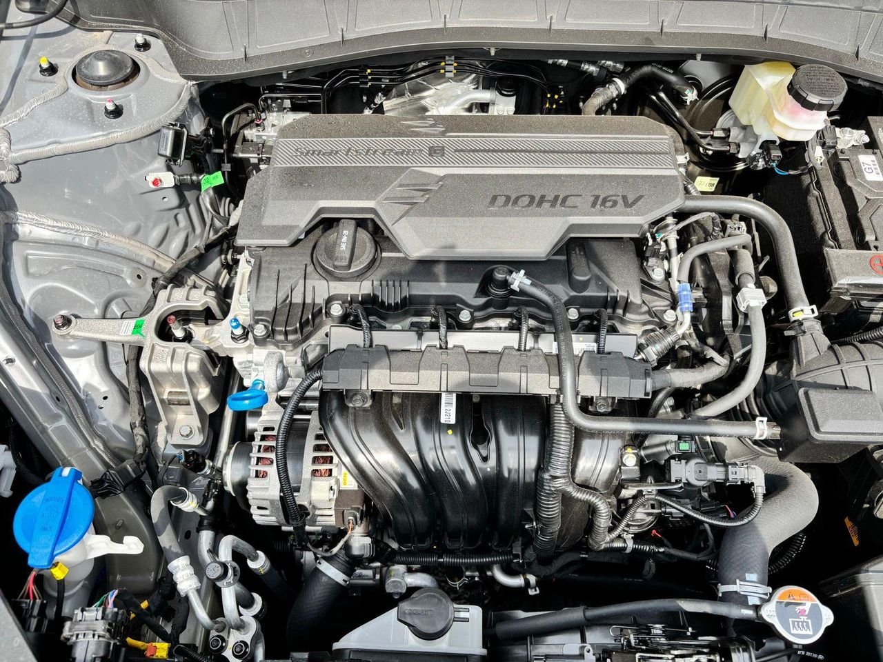 New 2026 Gray Hyundai SEL Sport FWD image 27