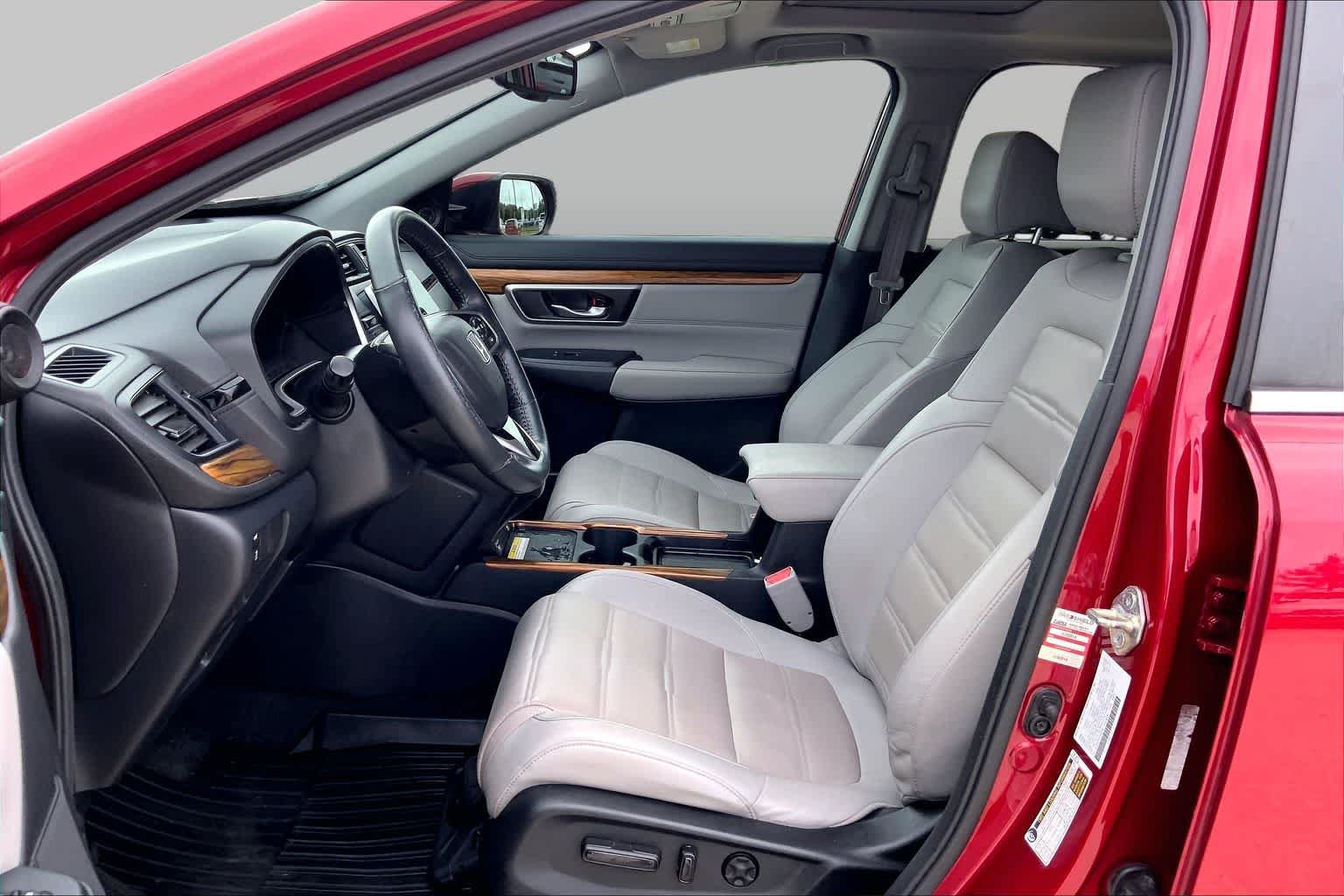 Used 2020 Radiant Red Metallic Honda Touring image 8