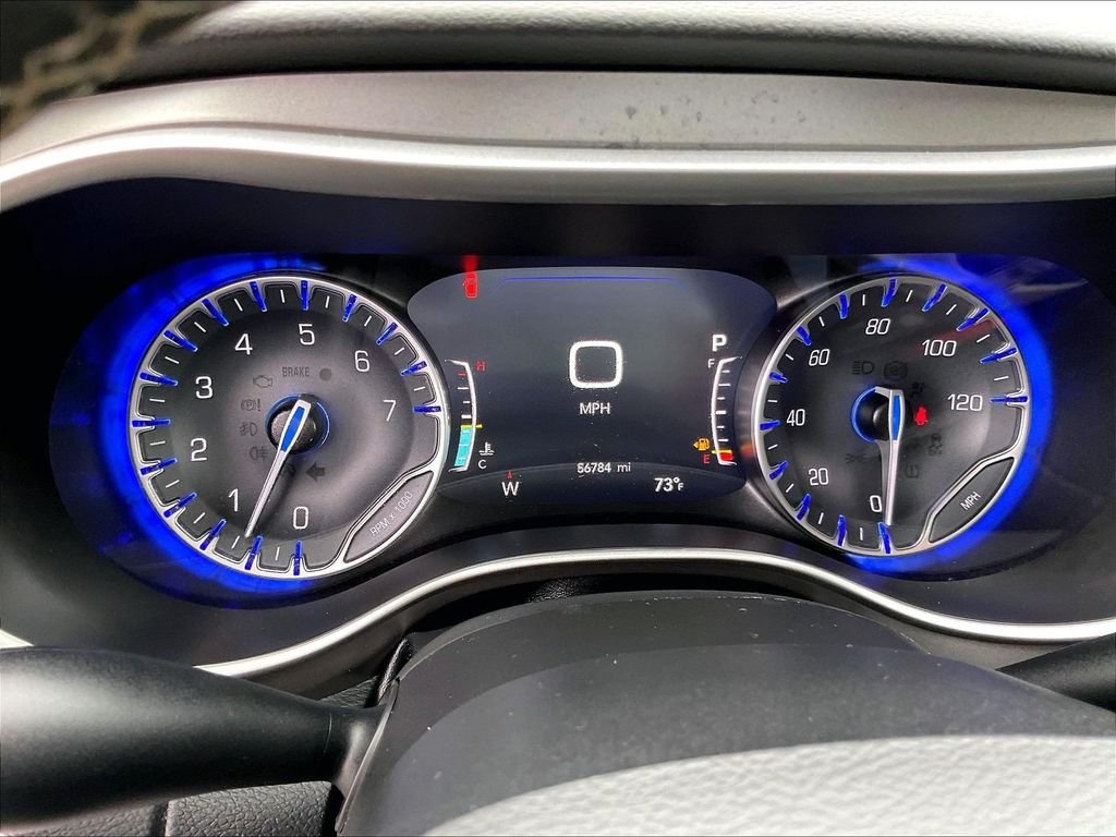 Used 2023 Black Chrysler Touring L image 21