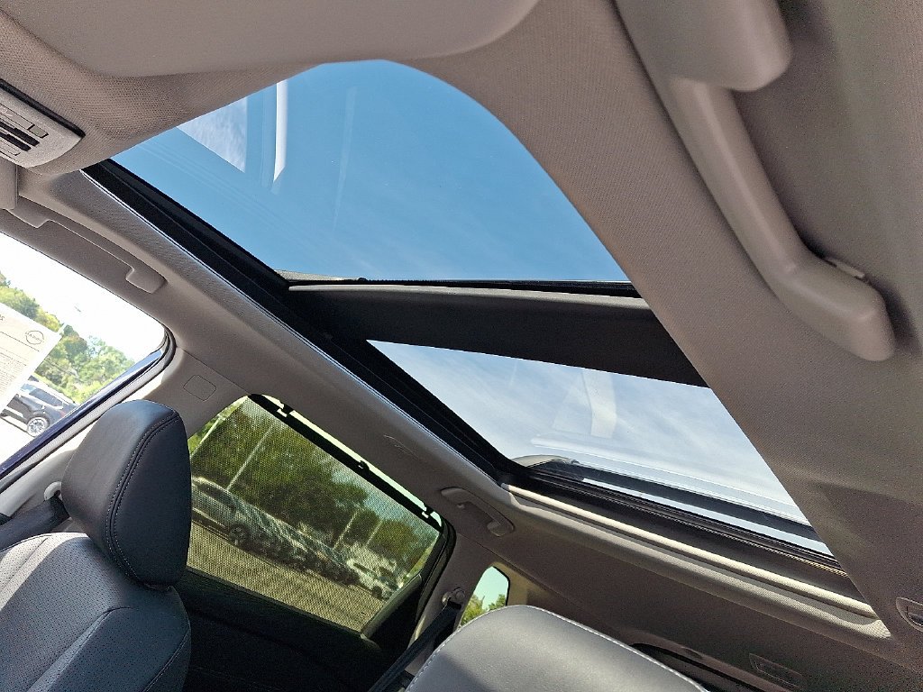 New 2026 Blue Nissan Platinum image 10