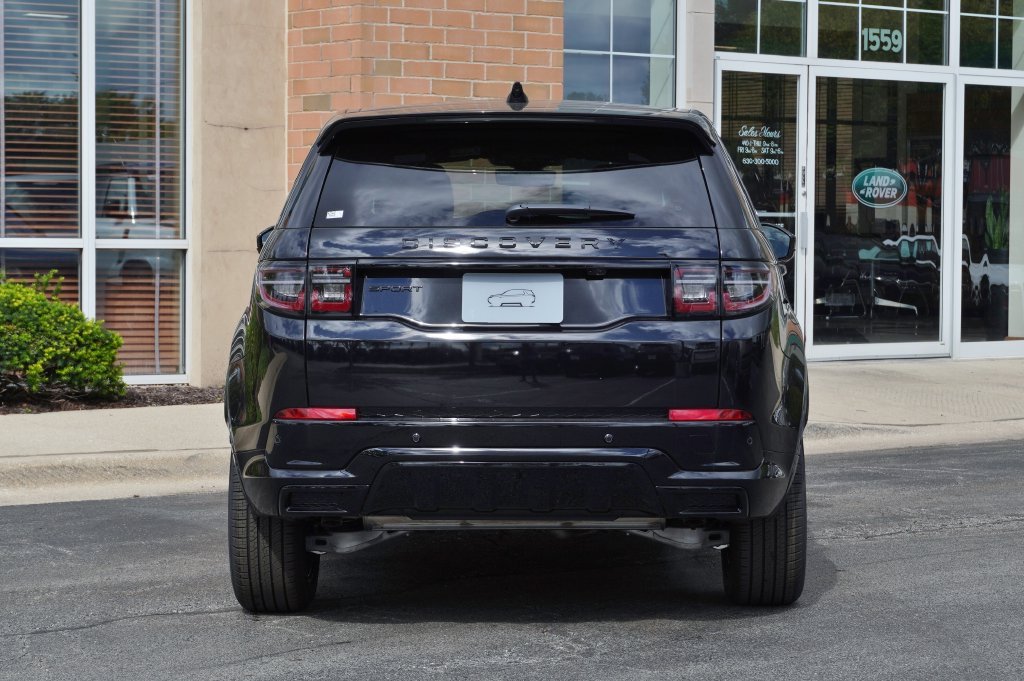 New 2026 Santorini Black Land Rover Landmark image 5