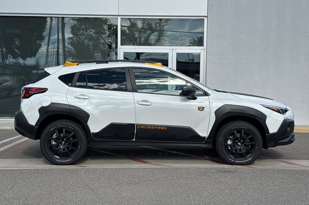 New 2026 CRYSTAL WHITE PEARL Subaru Wilderness image 3